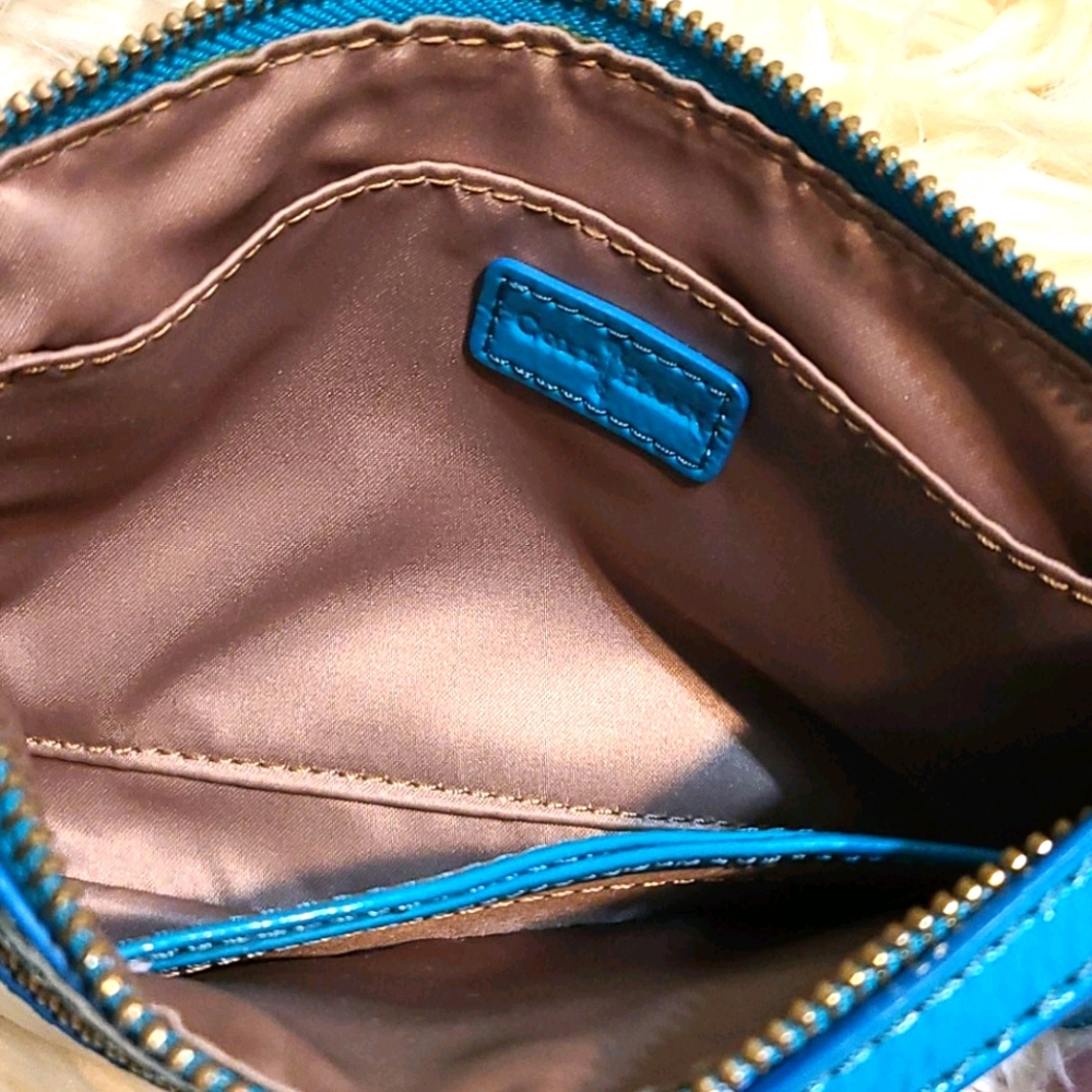 ❌️SOLD❌️Cole Haan Crossbody Bag - Picture 3 of 5